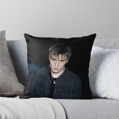 urthrow pillow couch smallsquare1000x1000 26 - Sam Fender UK Store